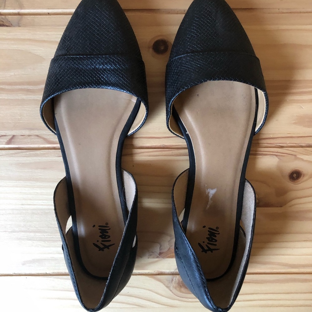 Payless Black Flats - Picture 3 of 5